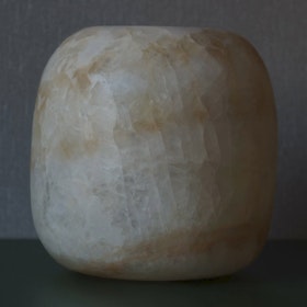 Ljuslykta alabaster helvit 16-17.5 cm