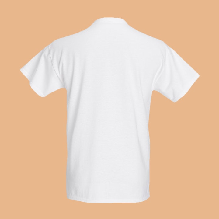 Titty, vit t-shirt (lös passform)