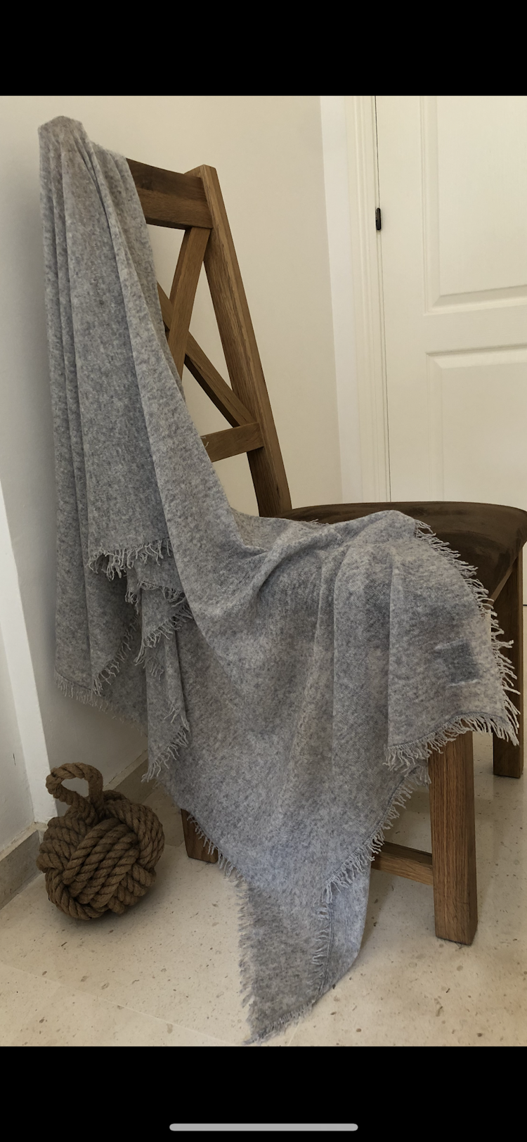 Natural cashmere shawl grey