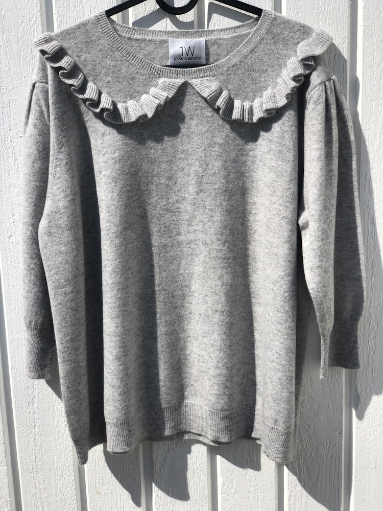 Cashmere sweater with collar grey