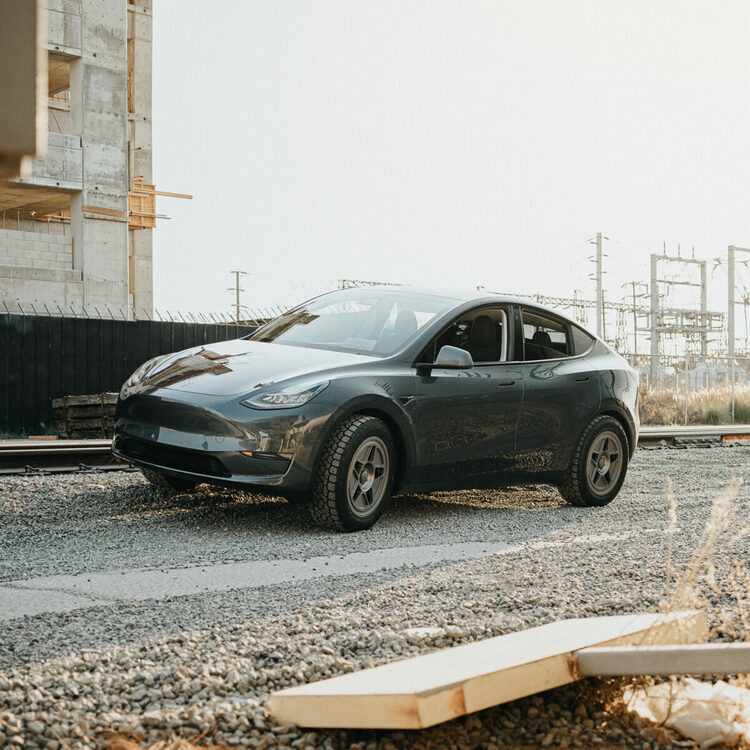 Unplugged Performance - Model Y Coilover fjädringsset dirt & snow