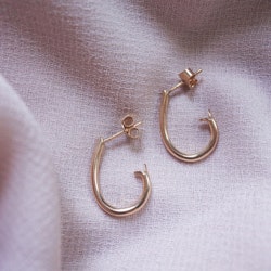 "Drop Hoops" in 18K gold