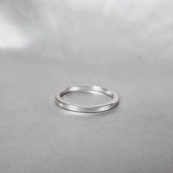 "Mars" 1,6mm 18K guldring