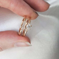 "Aurora Sparkle" ring in gold, choose gemstones
