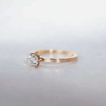"North Star" ring with a 0.50ct W/SI diamond