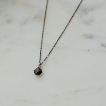 "Mini Abisko" necklace with a raw garnet crystal found in Abisko