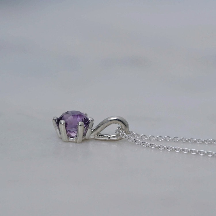 "Ransäter" necklace in silver with a swedish amethyst