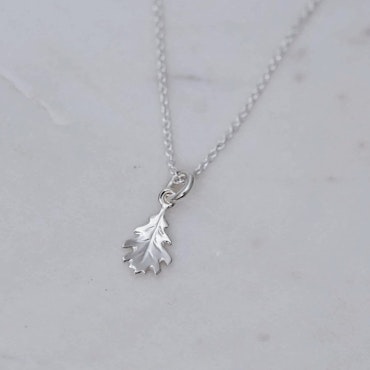 "Oak leaf" pendant in silver
