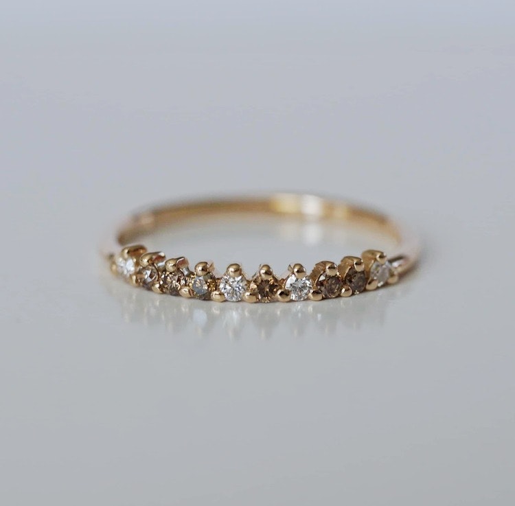 "Cleopatra" ring in gold with mixed white & champagne diamonds