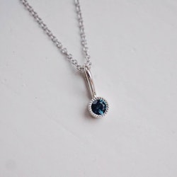 "Twinkle" pendant in silver with a blue tourmaline