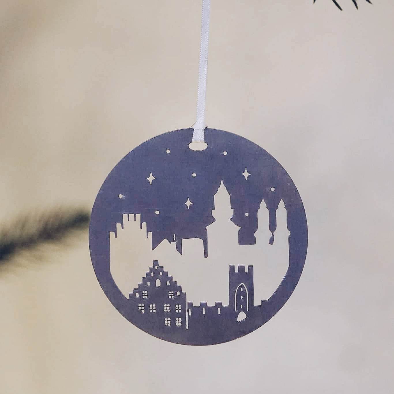 "Visby" ornament