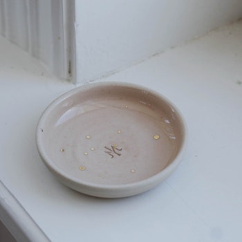 Jewelry tray light pink with gold dots