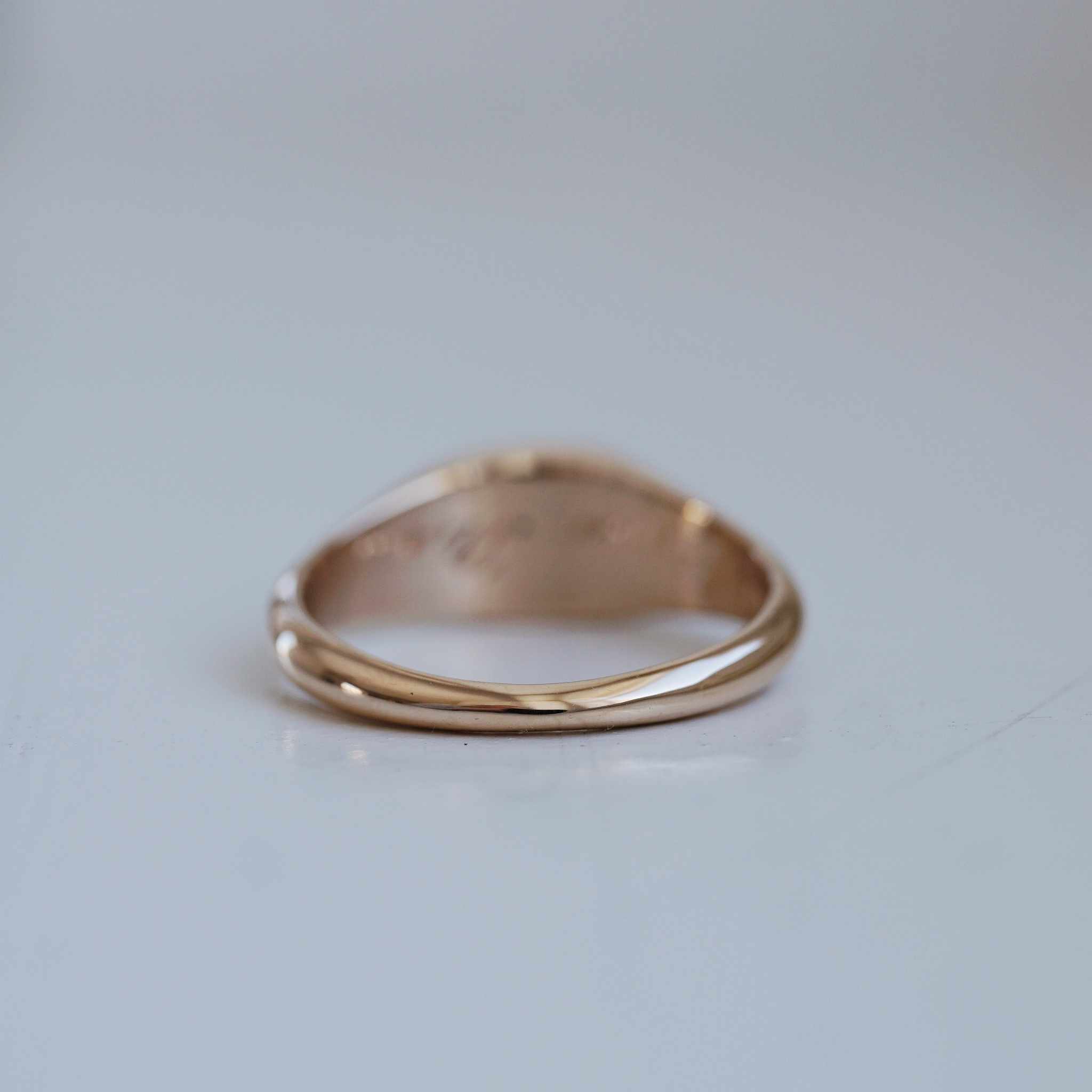 "Roine" ring in gold