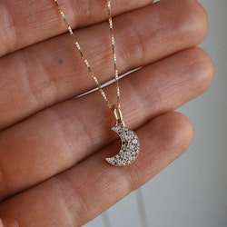"Pavé sparkle Moon" pendant in 18K gold with mixed diamonds