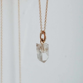 "Swedish Ice" hänge med rå svensk bergkristall