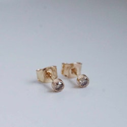 "Twinkle" earrings in gold with champagne diamonds