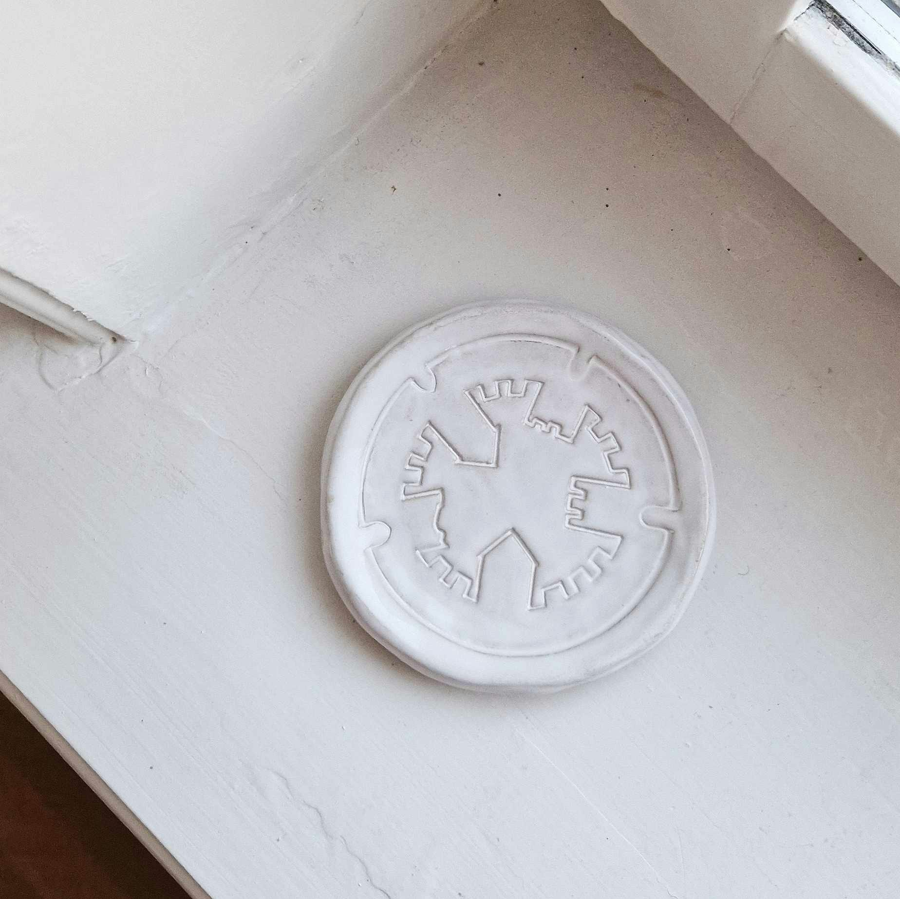 "Ringmuren" jewelry tray white