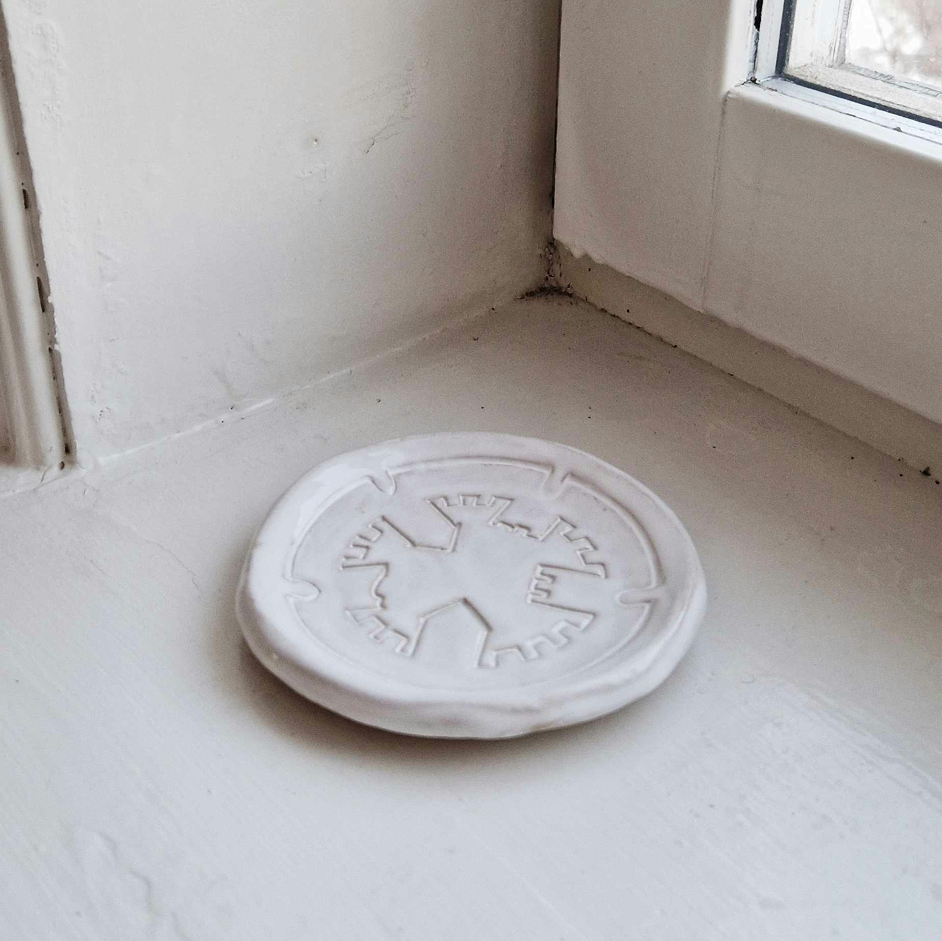 "Ringmuren" jewelry tray white