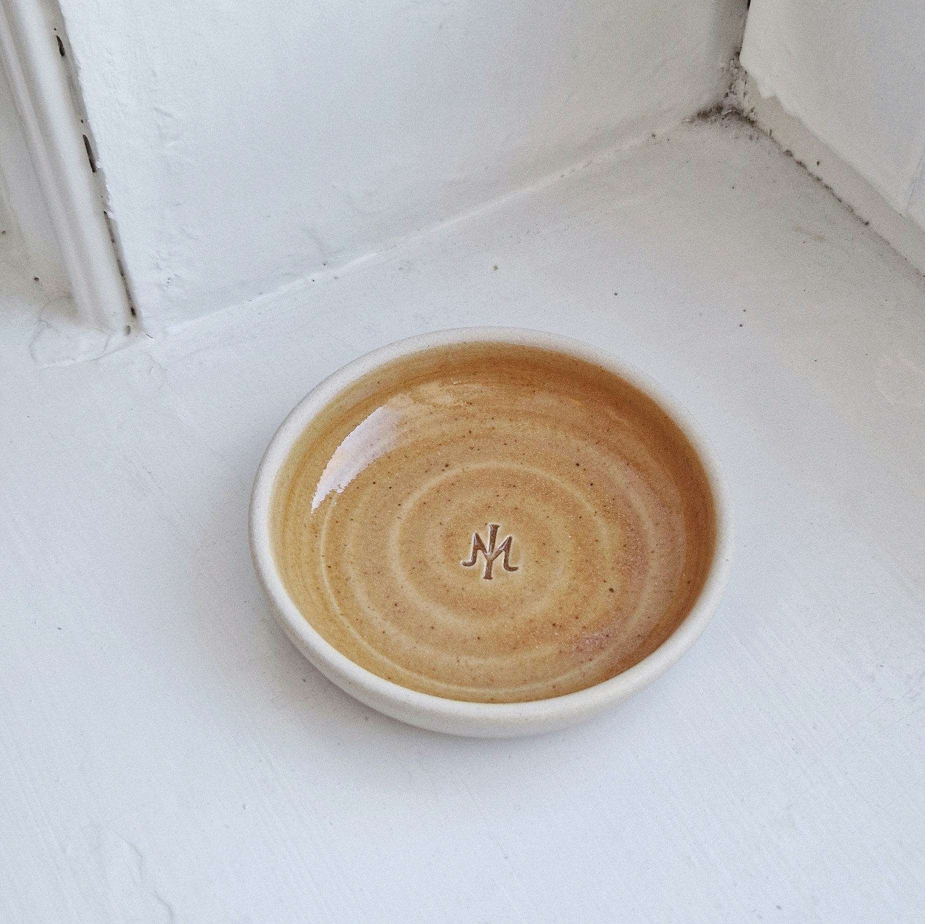 Jewelry tray ocher