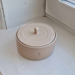 Ceramic jewelry box light pink
