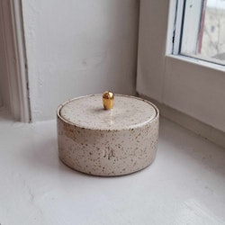 Ceramic jewelry box nude dot with gold bud