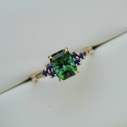 Cocktail "Tjärn" gold ring
