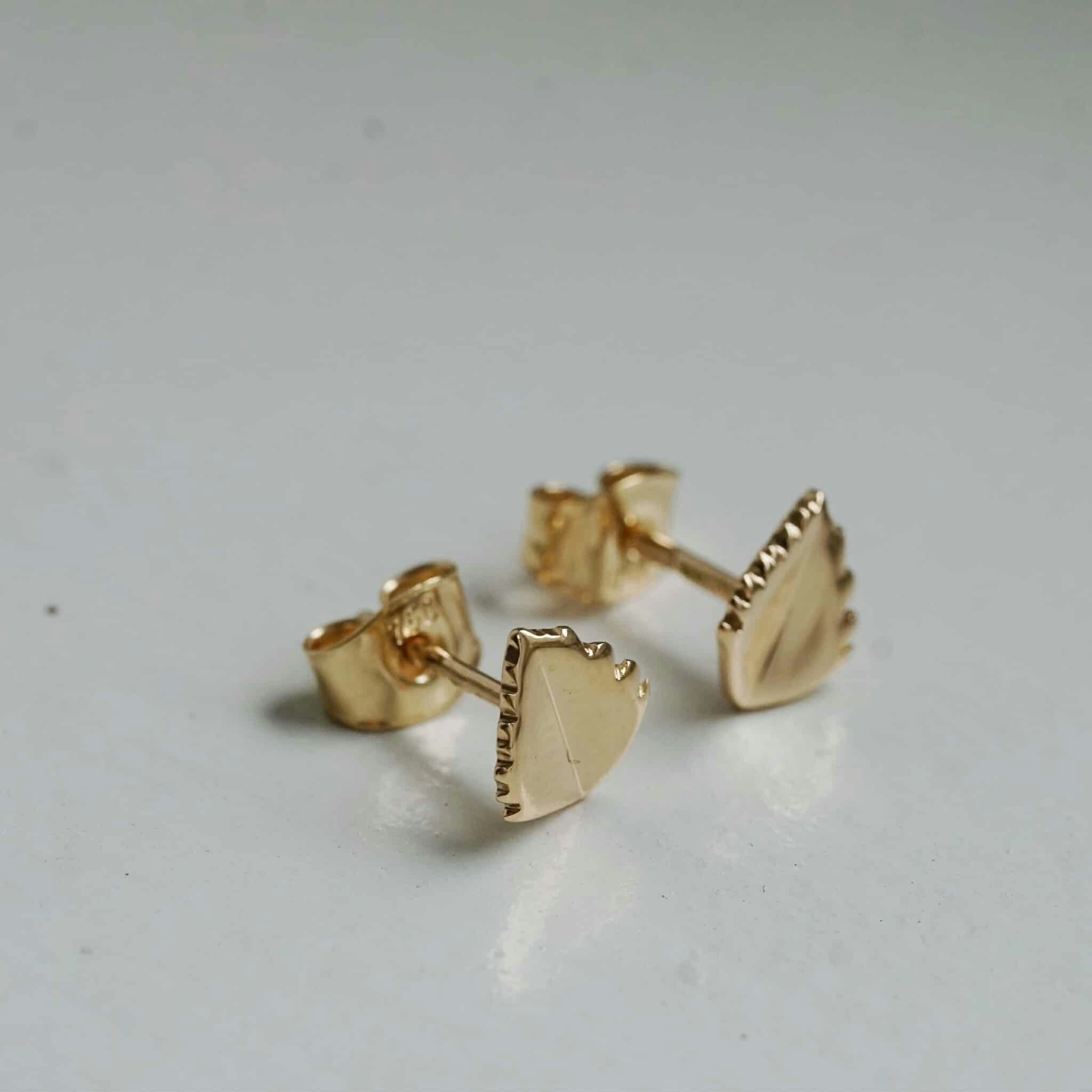 "Björk" earrings in gold