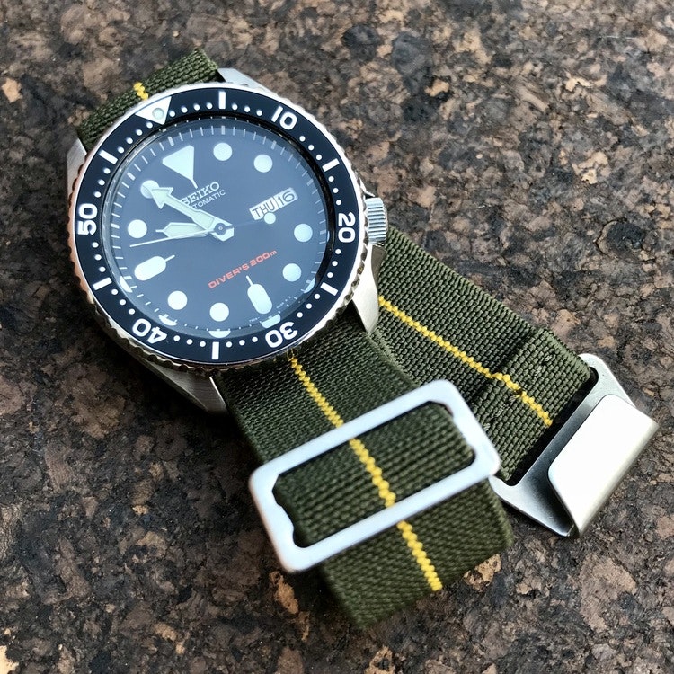 Green and yellow Marine Nationale elastic watch band