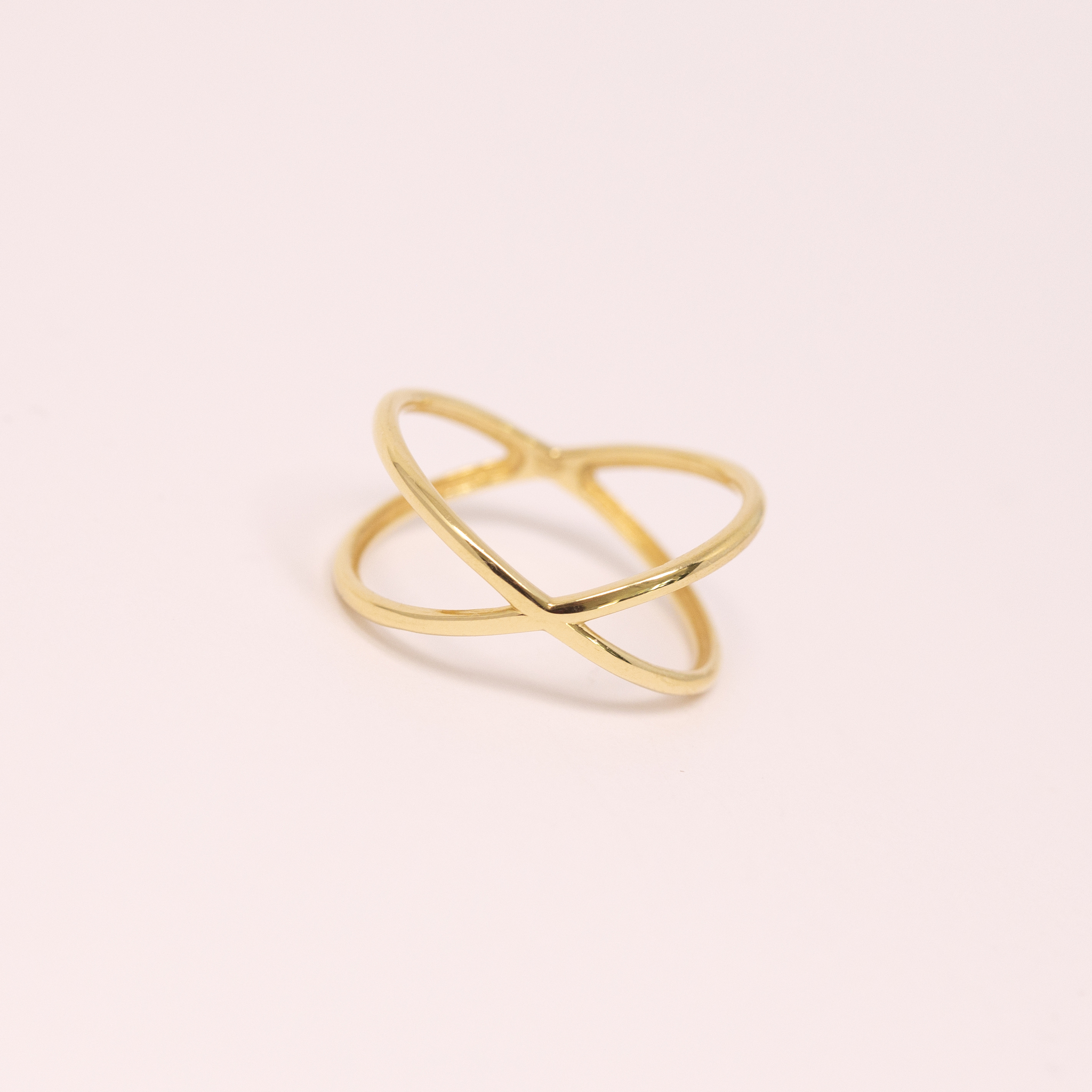 X design ring i 18 karat guld