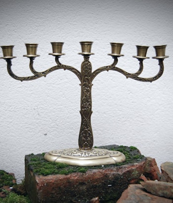 7-armed candlestick