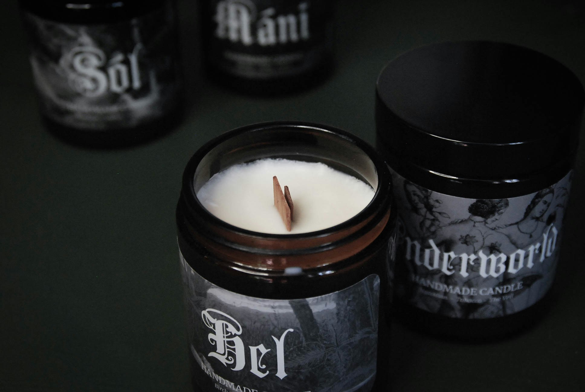 Máni scented candle