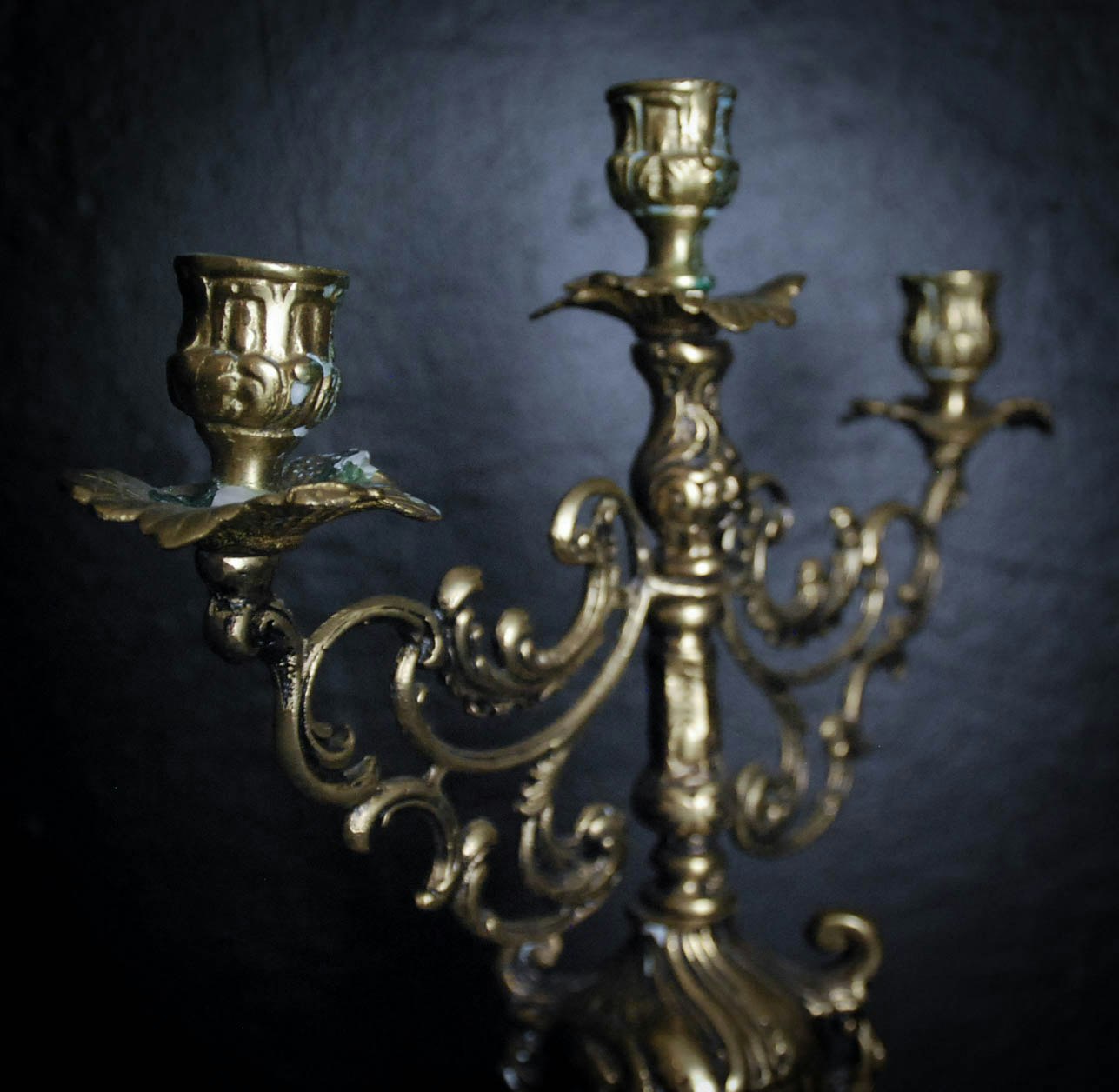 3-arm tall candelabra