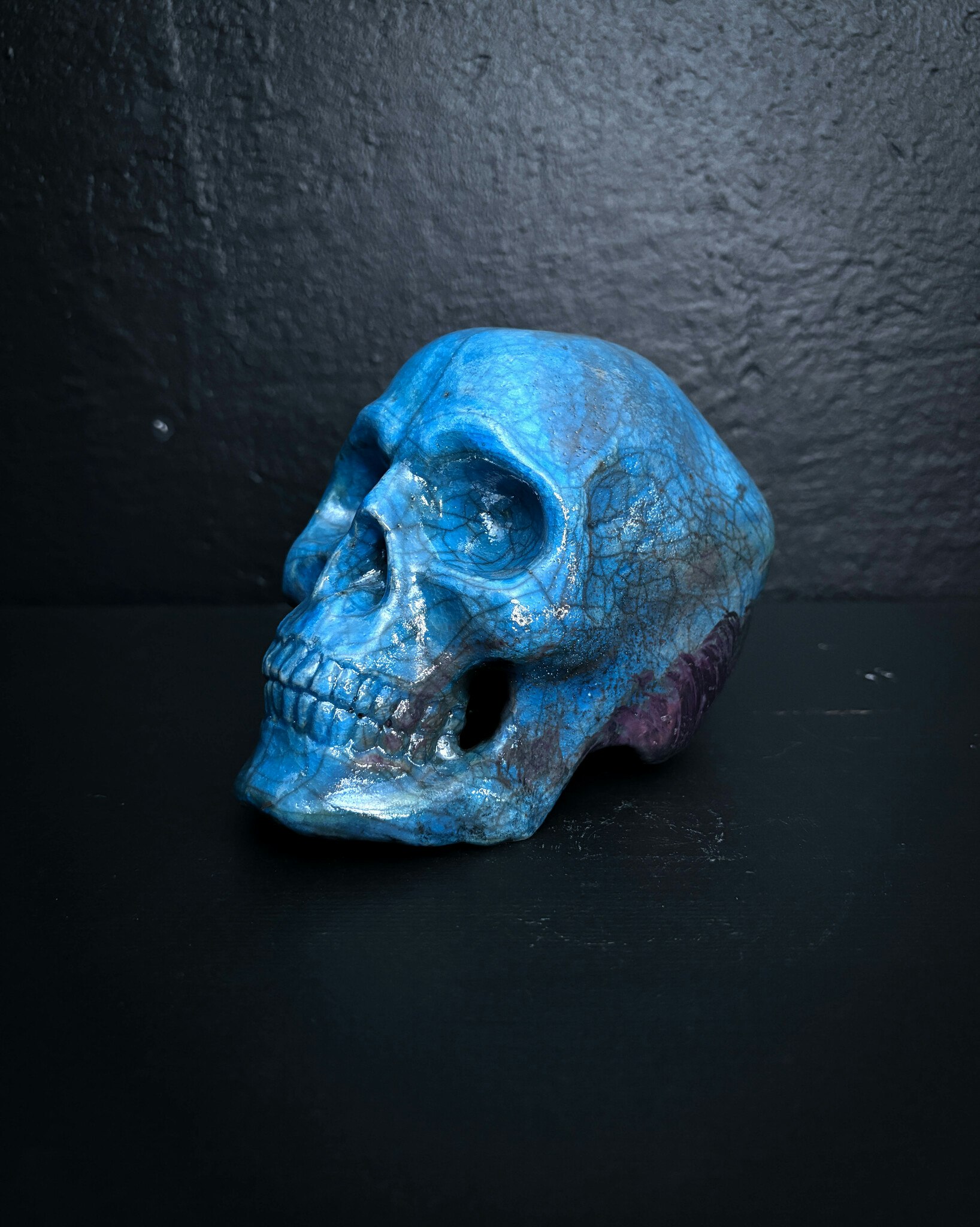 Big blue skull