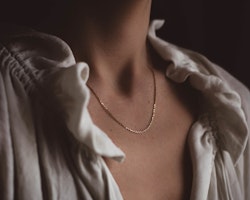 ''Faceted Anchor Chain'' 18k red gold