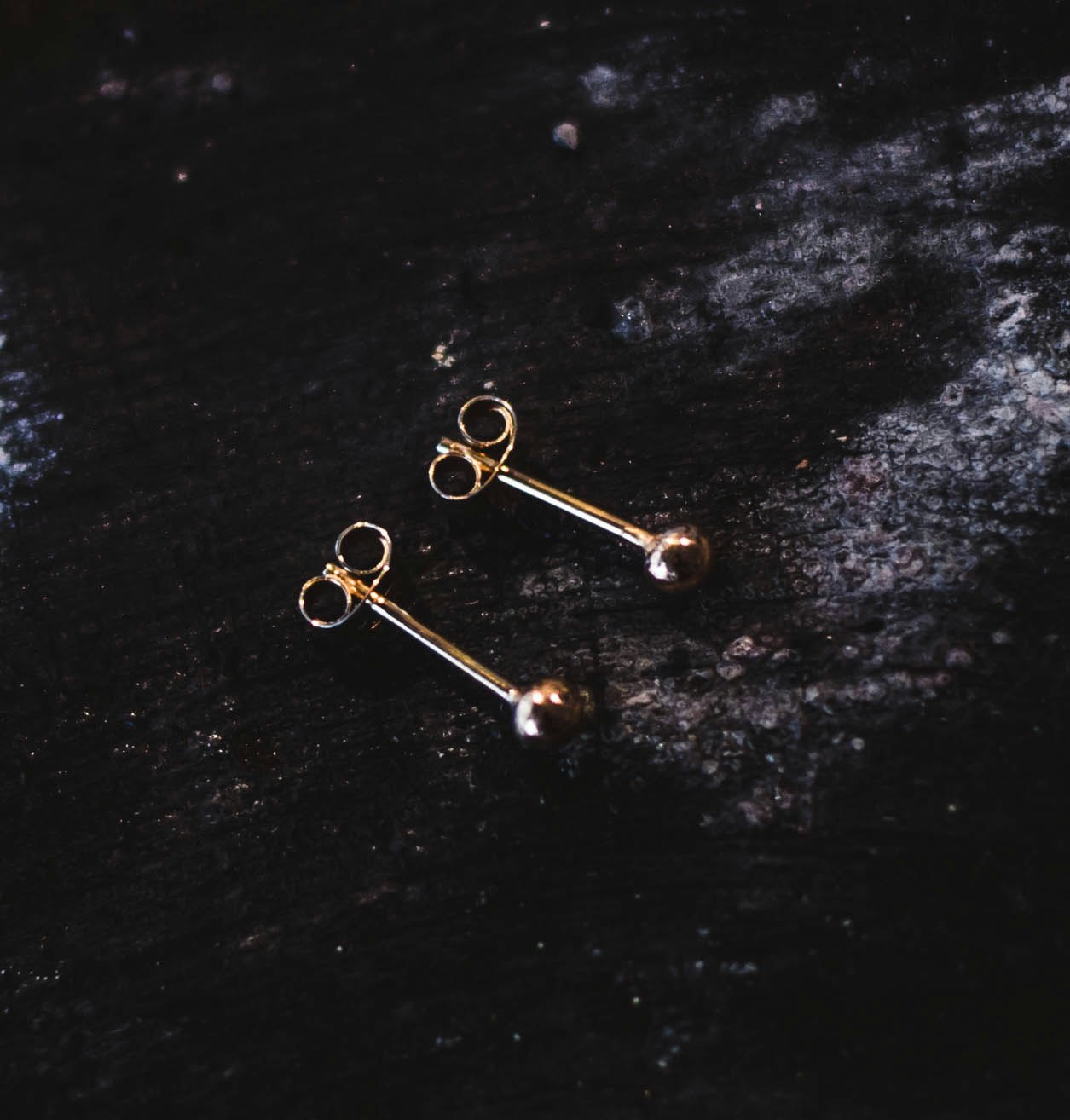 ''Eldgnista'' 18k Gold Earrings