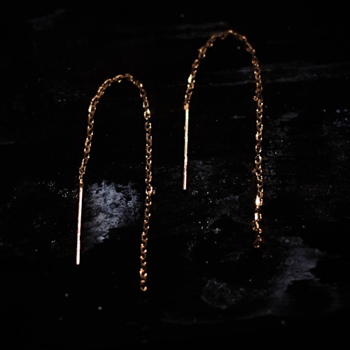 ''Solvind'' Chain Earrings 18k Red Gold