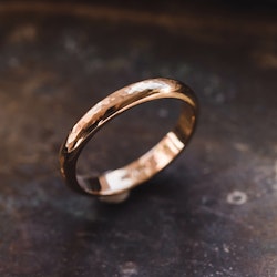 ''Vala'' Hammered 18k Red Gold Ring