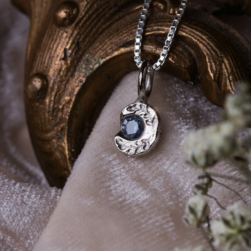 White gold ''Moon'' With Blue Sapphire