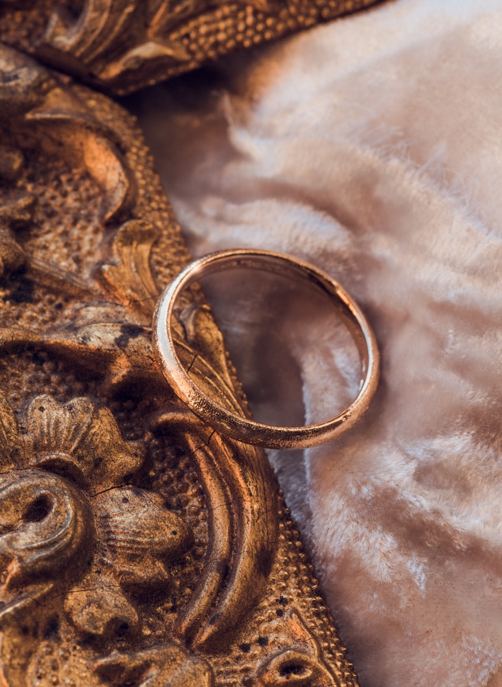 ''Vala'' Sandgjuten Ring 18k Rödguld