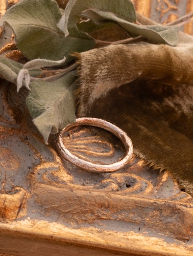 ”Vintergatan” Sandcasted 18k Red Gold Ring