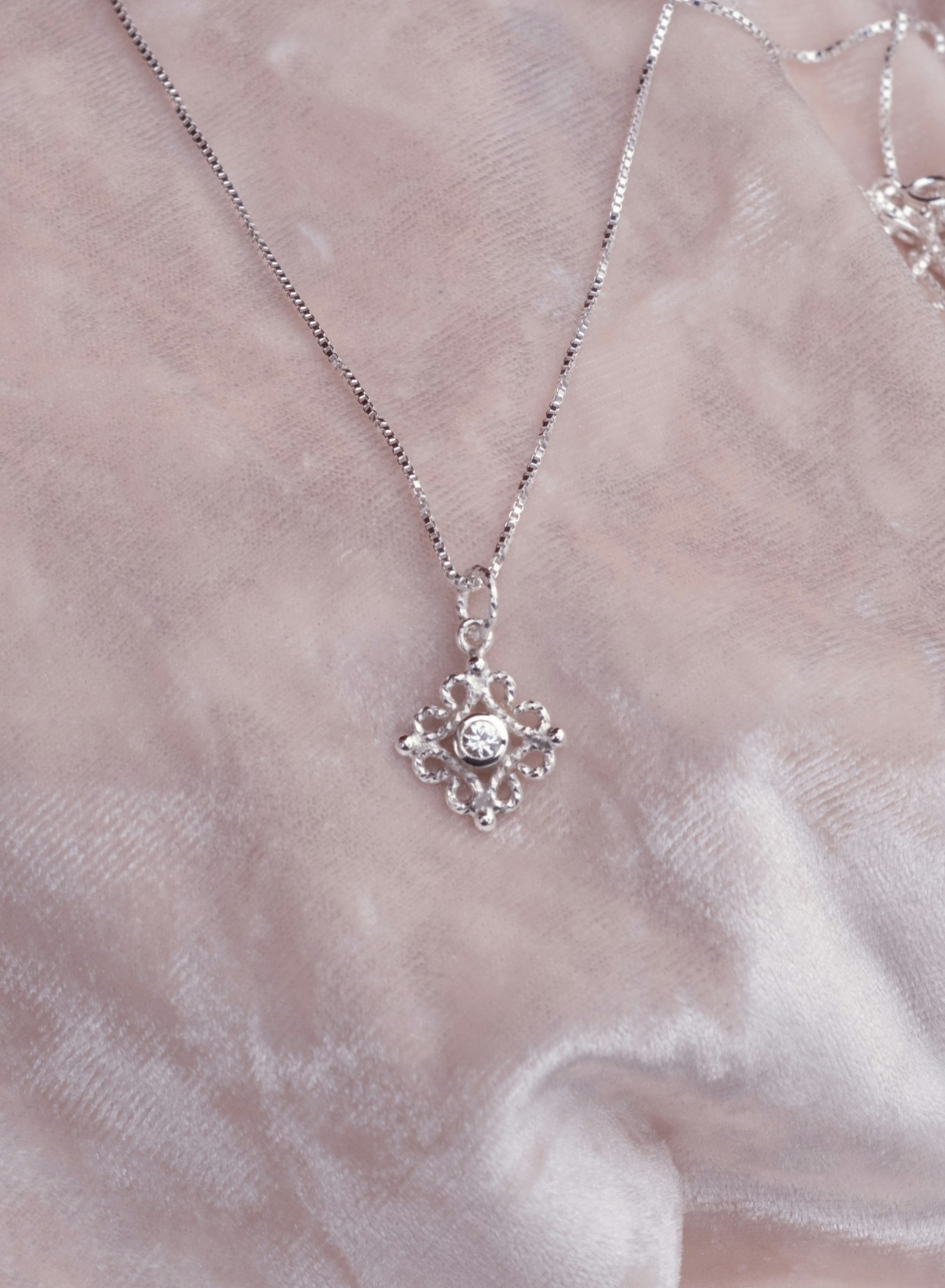 ”Fri” Silver Necklace With A Sapphire