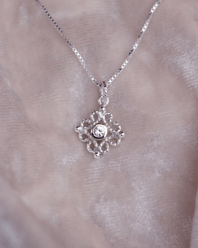 ”Fri” Silver Necklace With A Sapphire