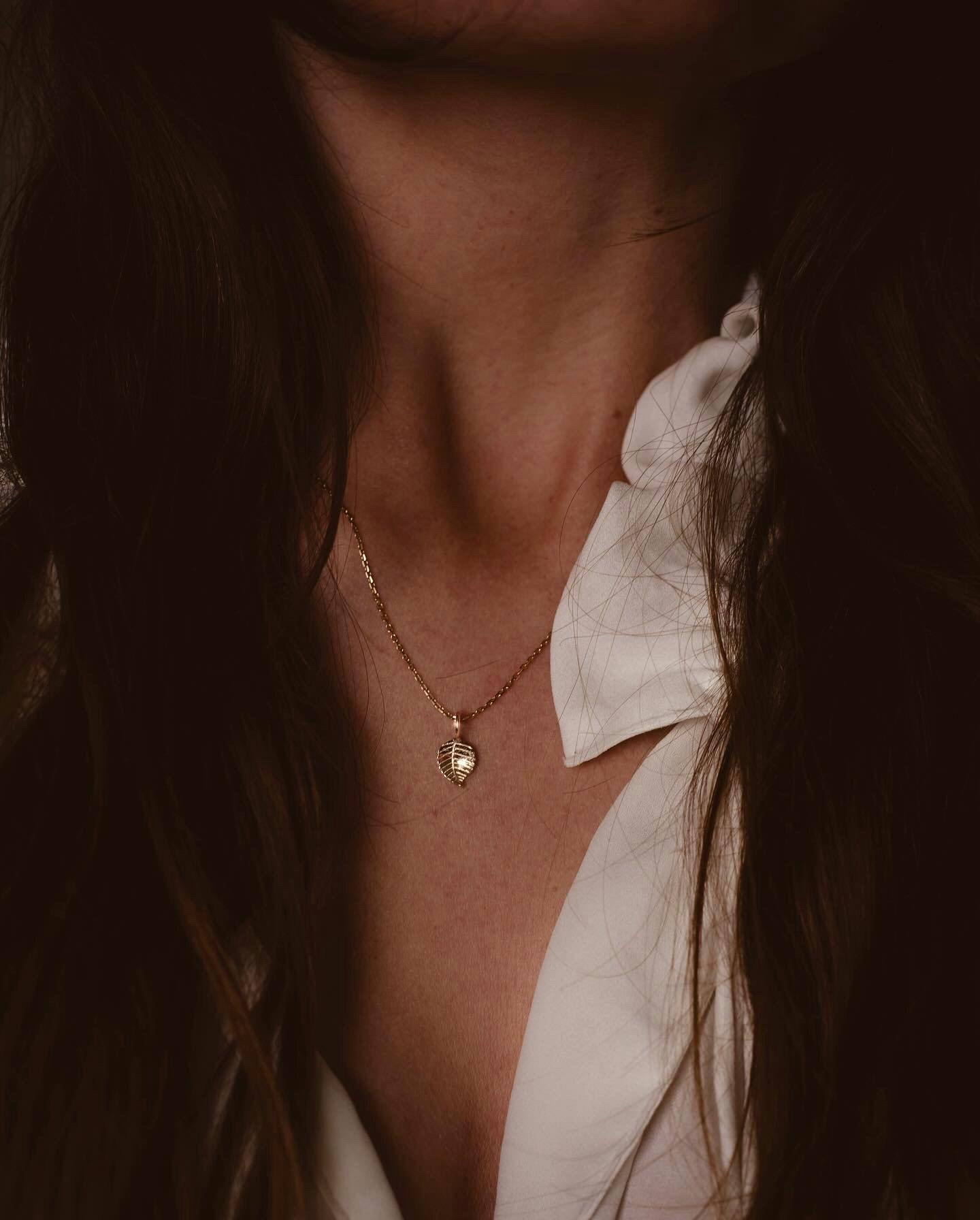 ''Guldlöv'' Pendant 18k Red Gold