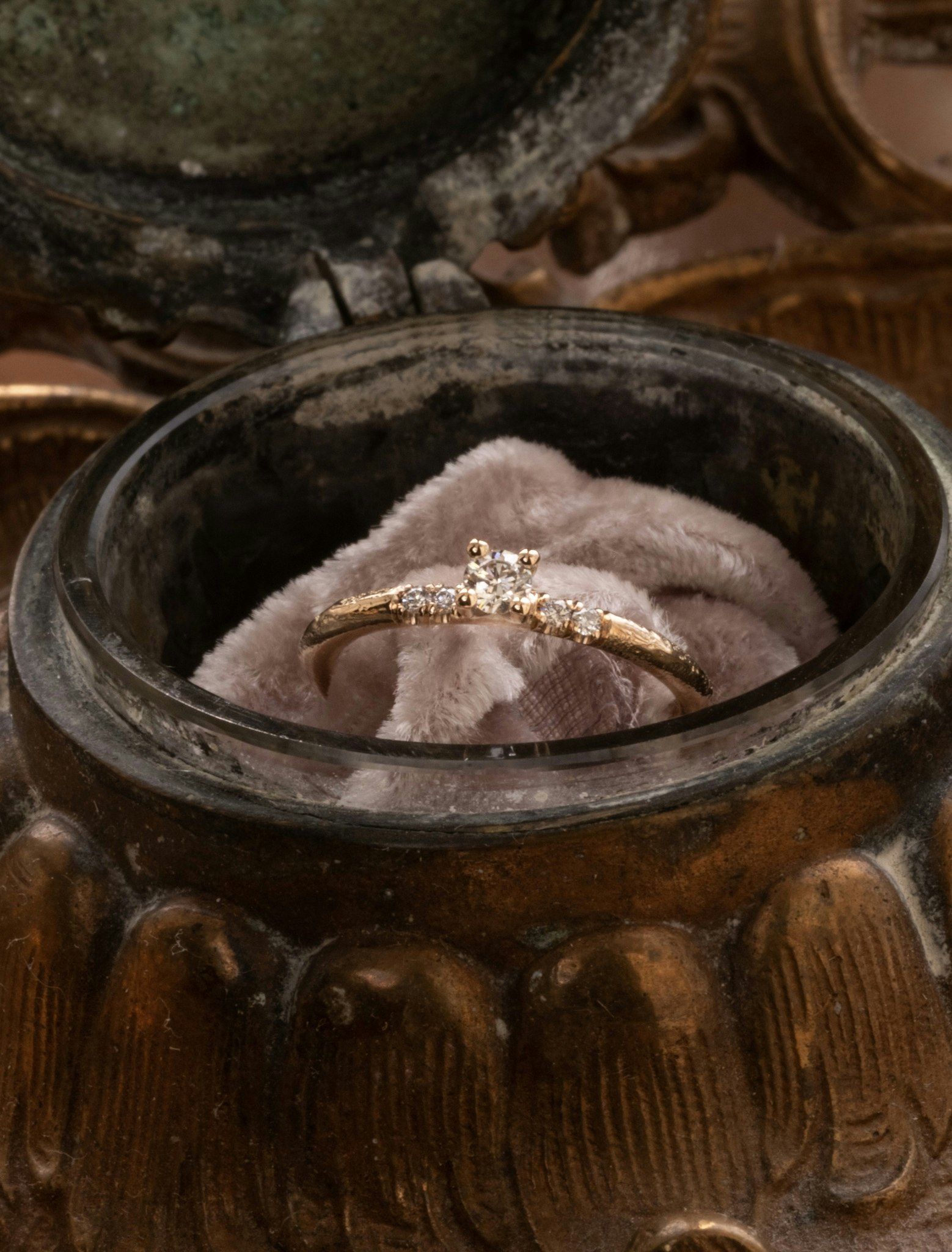 ''Månglöd'' Diamantring 18k Rödguld