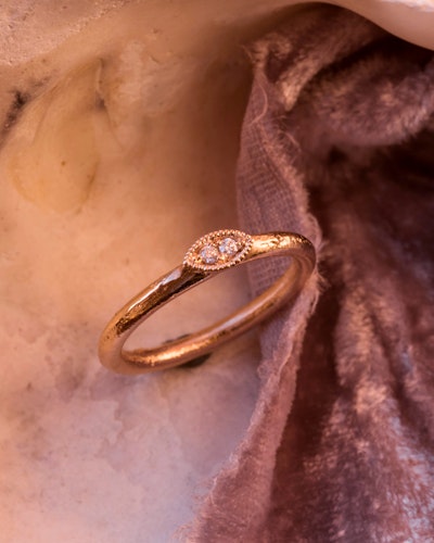 ''Tjärnglimma'' 18k Red Gold Ring With Diamonds