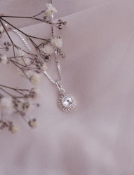 ”Månskir” White Sapphire Silver Necklace