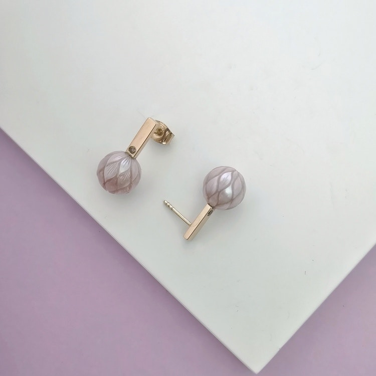 handmade earrings 18k gold pearl diamond handgjorda örhängen guld pärlor pärlörhängen bröllopssmycke bröllopsörhängen