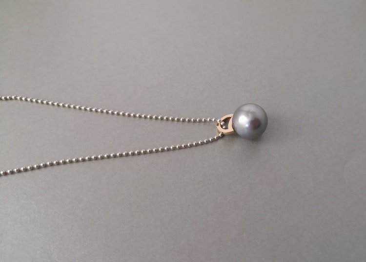Handmade pendant 18k gold pearl handgjorda hängsmycke guld pärla