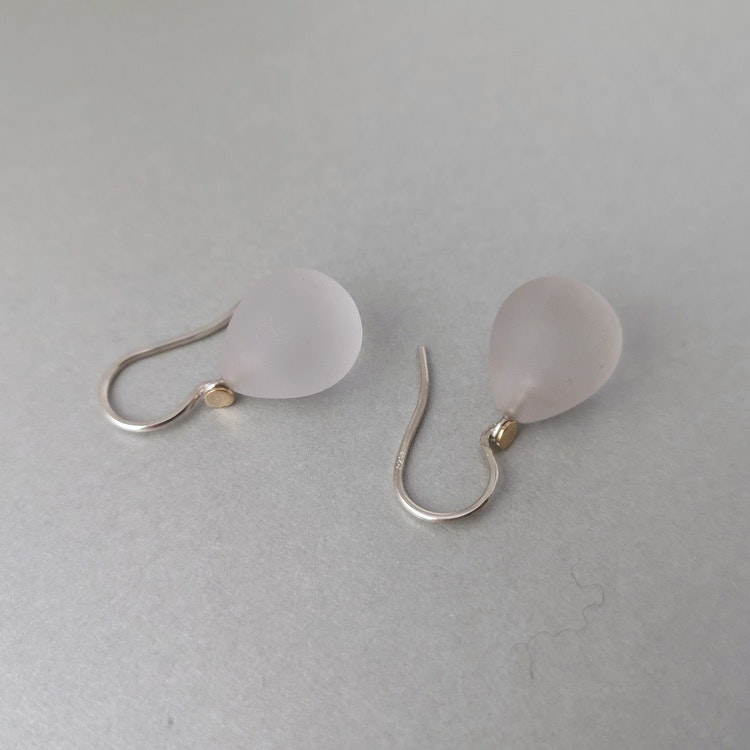 handmade dangly earrings silver 18k gold quartz handgjorda dinglande örhängen guld kvarts