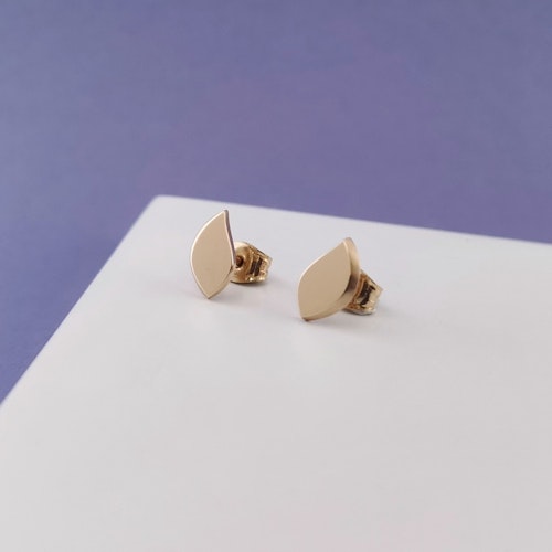 Petal Shadow Earrings in 18k Gold